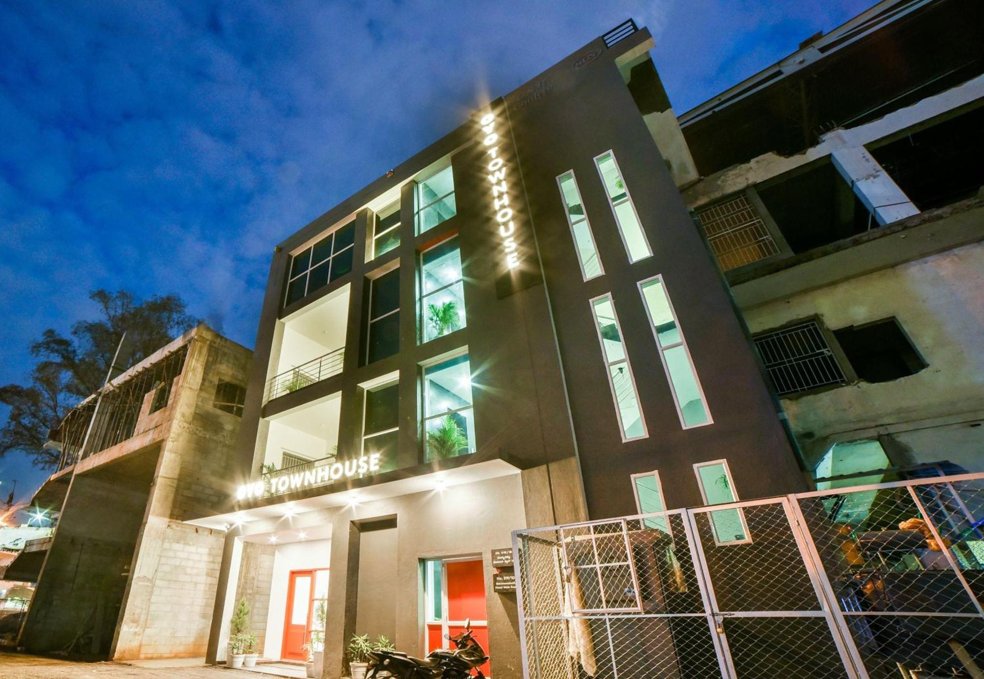 Super Townhouse Hosur Main Road Bommanahalli Near Gopalan Innovation Mall Bangalore Luaran gambar